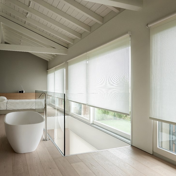 Shown in Metropolitan 18% Pearl