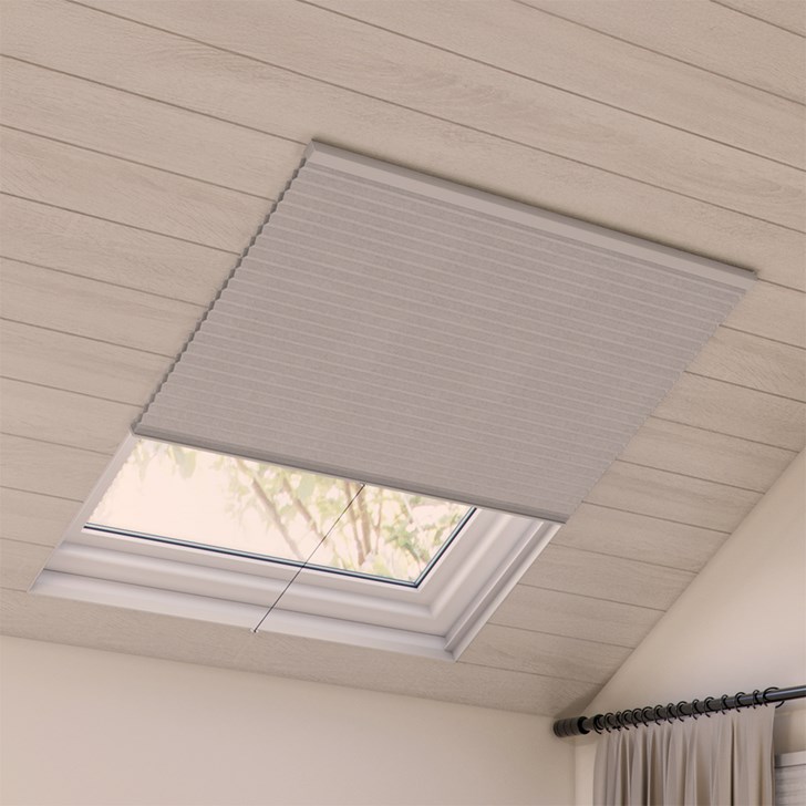 Color: Igloo 3/4 Inch Single Cell; Mount: Outside; Window Measurements: 50 In Wide x 85 3/4 In Tall