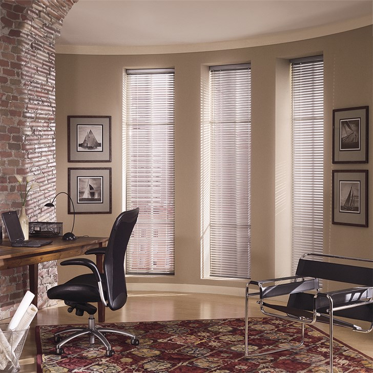 Color: Brushed Aluminum