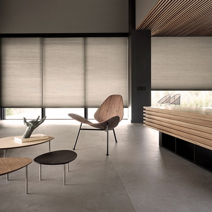 Color: Limpop Grey; Lift: Motorized