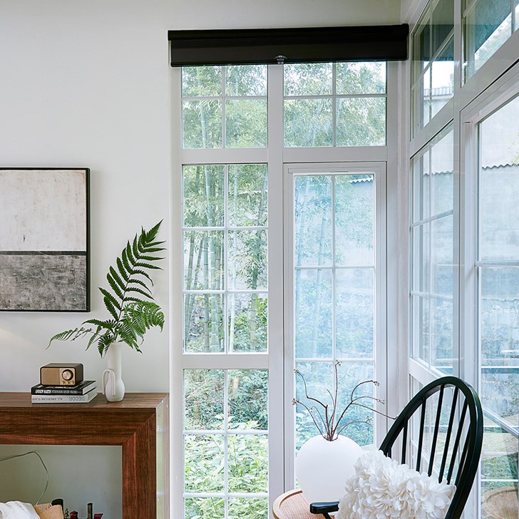 Color: Charcoal H25897; Lift: Cordless